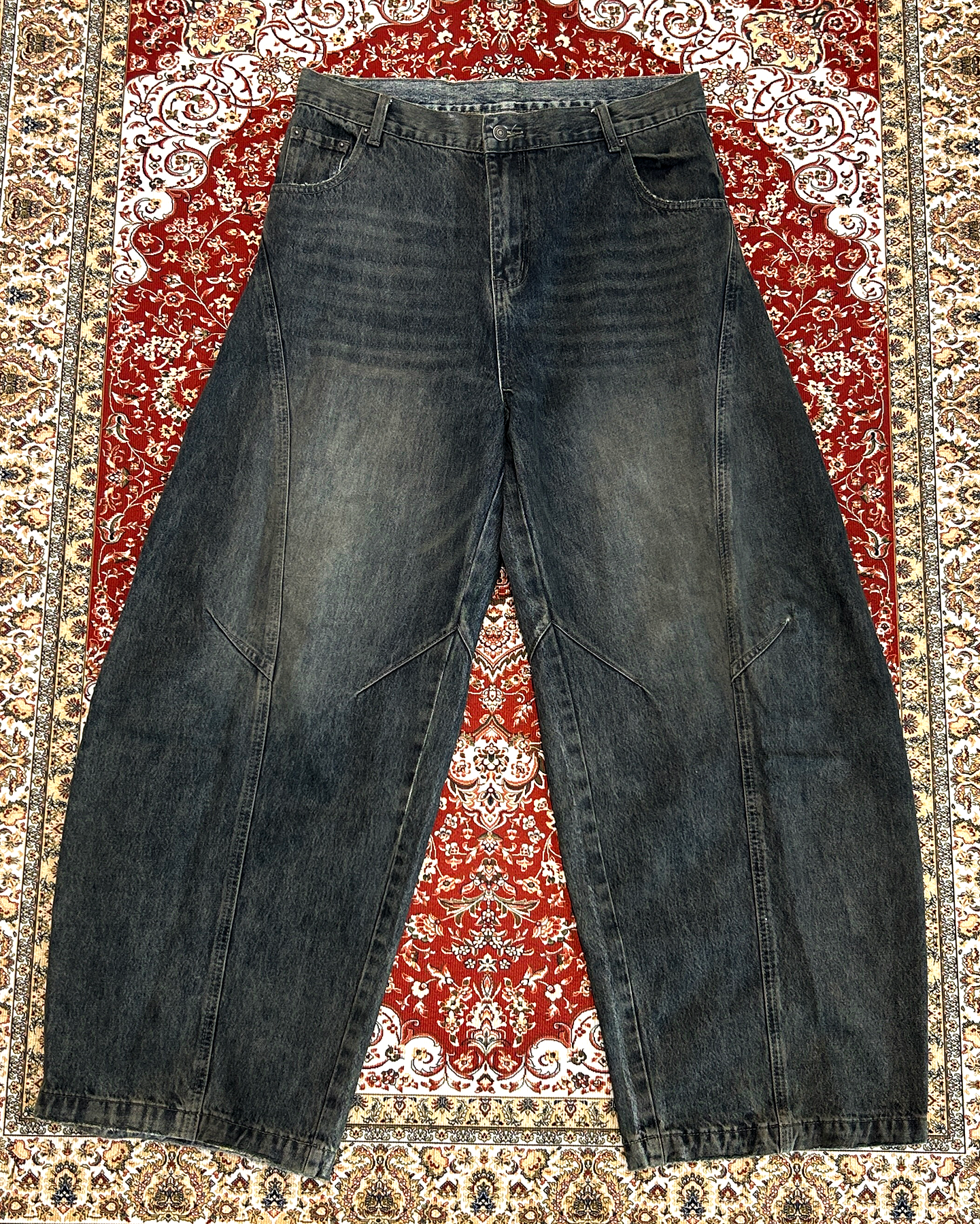 BARREL JEANS